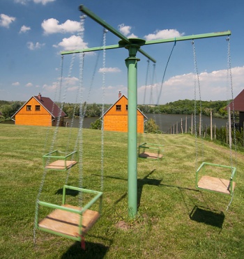 Dětský kolotoč.